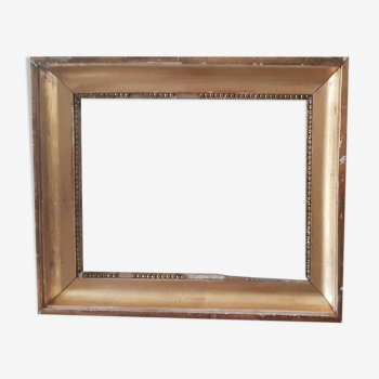 Cadre en bois doré à la feuille , XIX ème , 41,5 cm x 34 cm