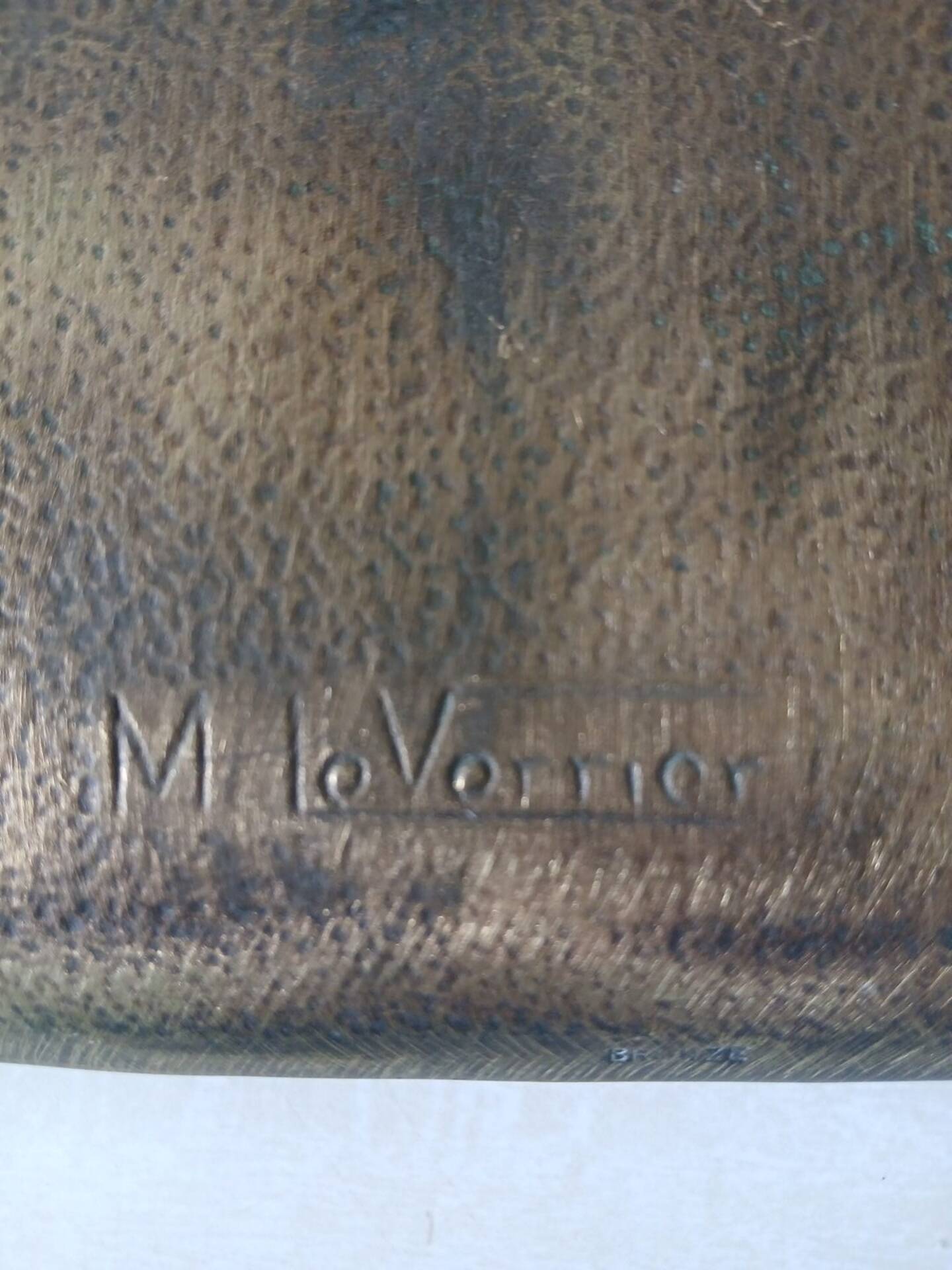 Max Le Verrier – Large bronze platter signed – Lion hunt – 28