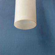 Suspension longue Mid-Century en verre opalin