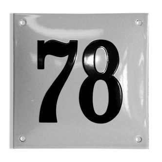 Enamelled street sign, number 78.