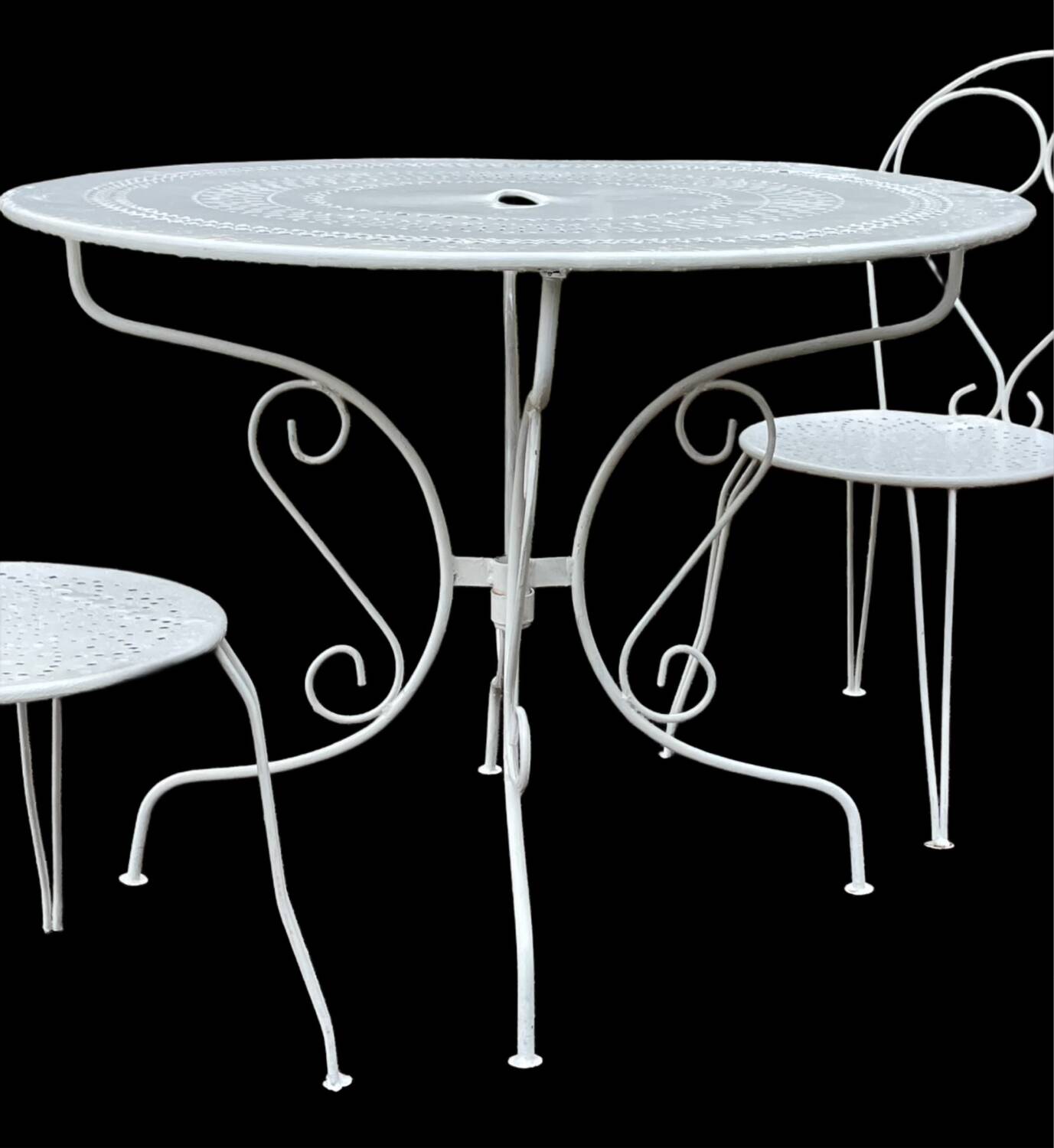 Salon de jardin en fer forgé blanc - 3 pièces