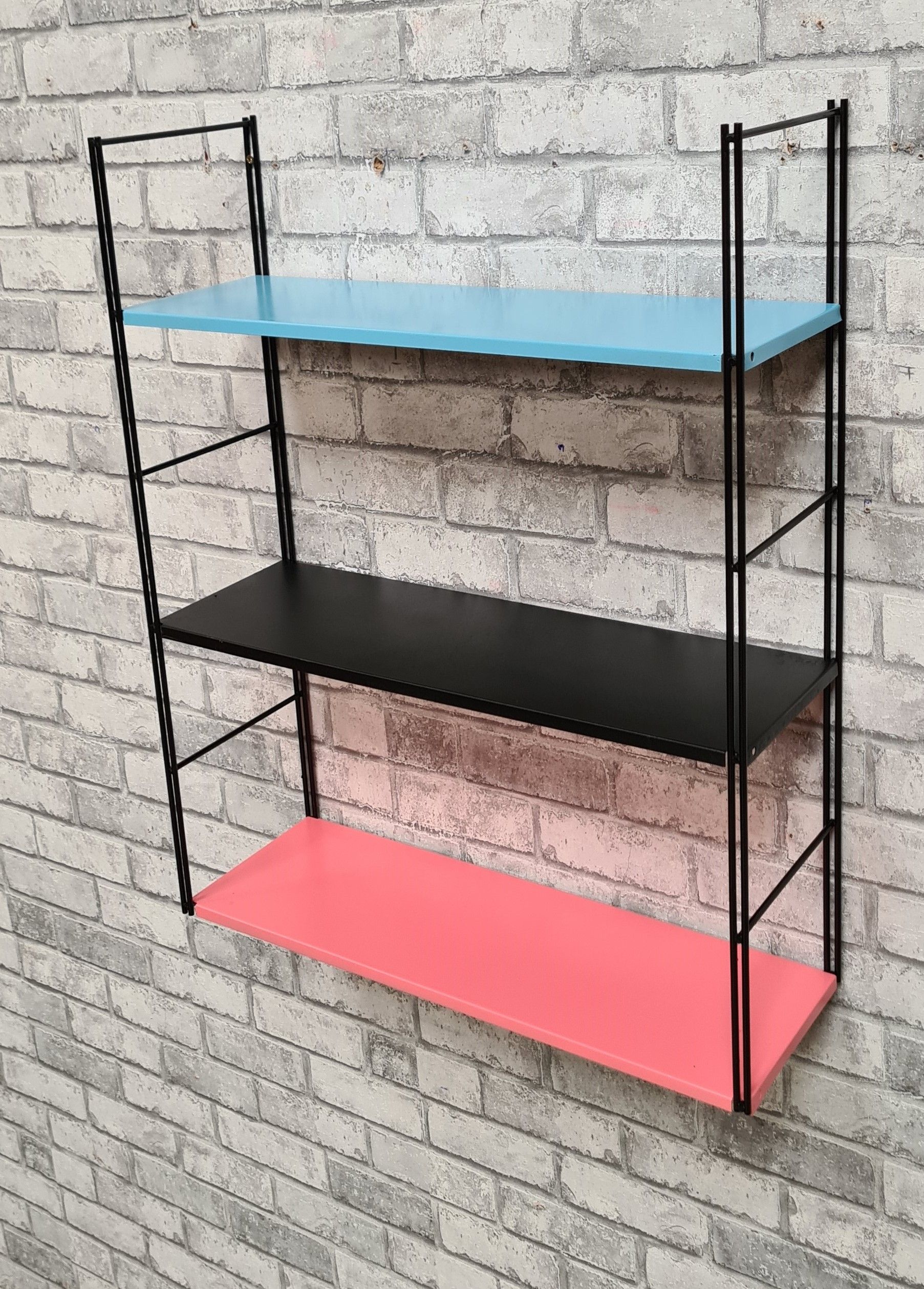 Vintage string steel floor 1960 blue pink black, 47x60x18 good for its age