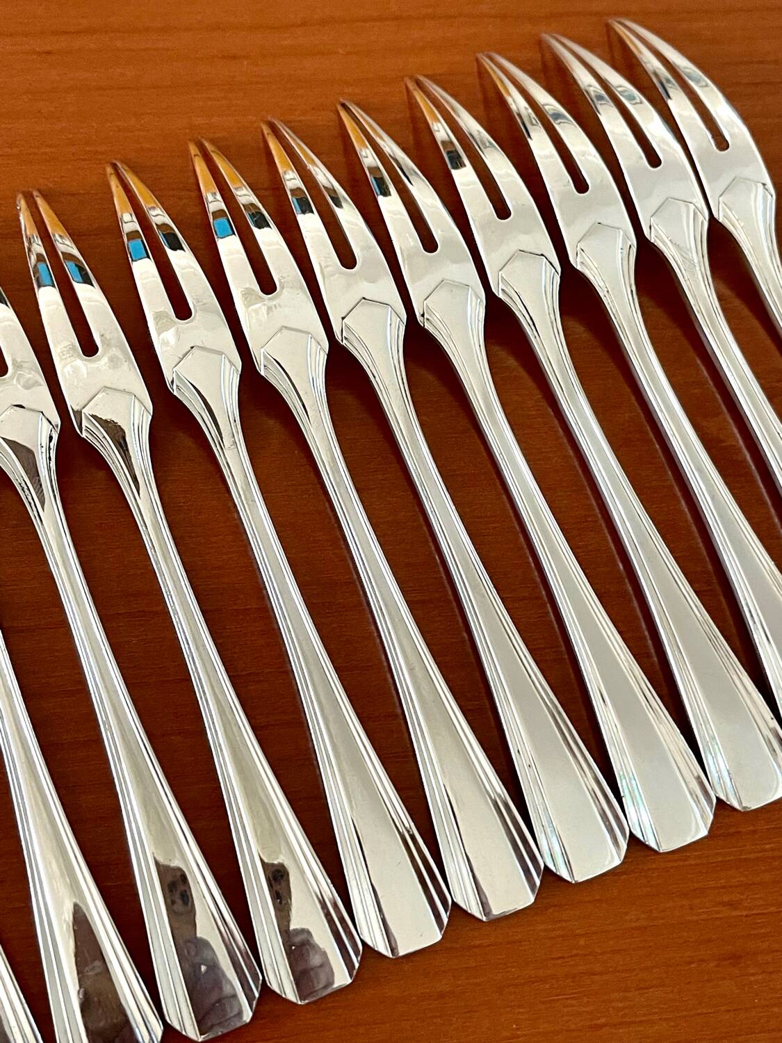 Christofle boréal, 12 snail forks, aperitif pick very good condition