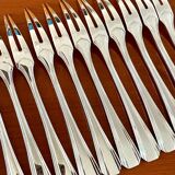 Christofle boréal, 12 snail forks, aperitif pick very good condition