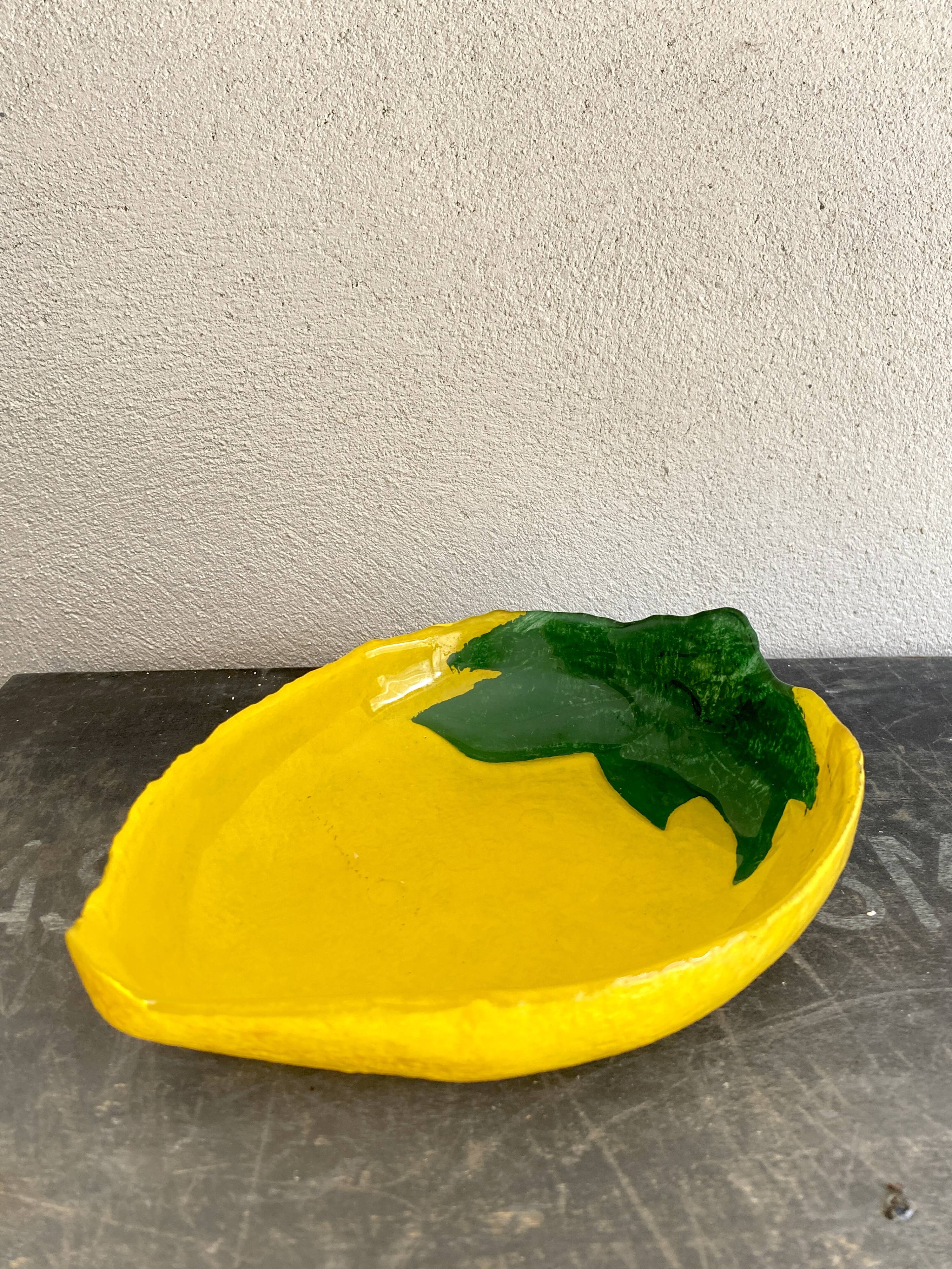 Painted glass dish “le citron”