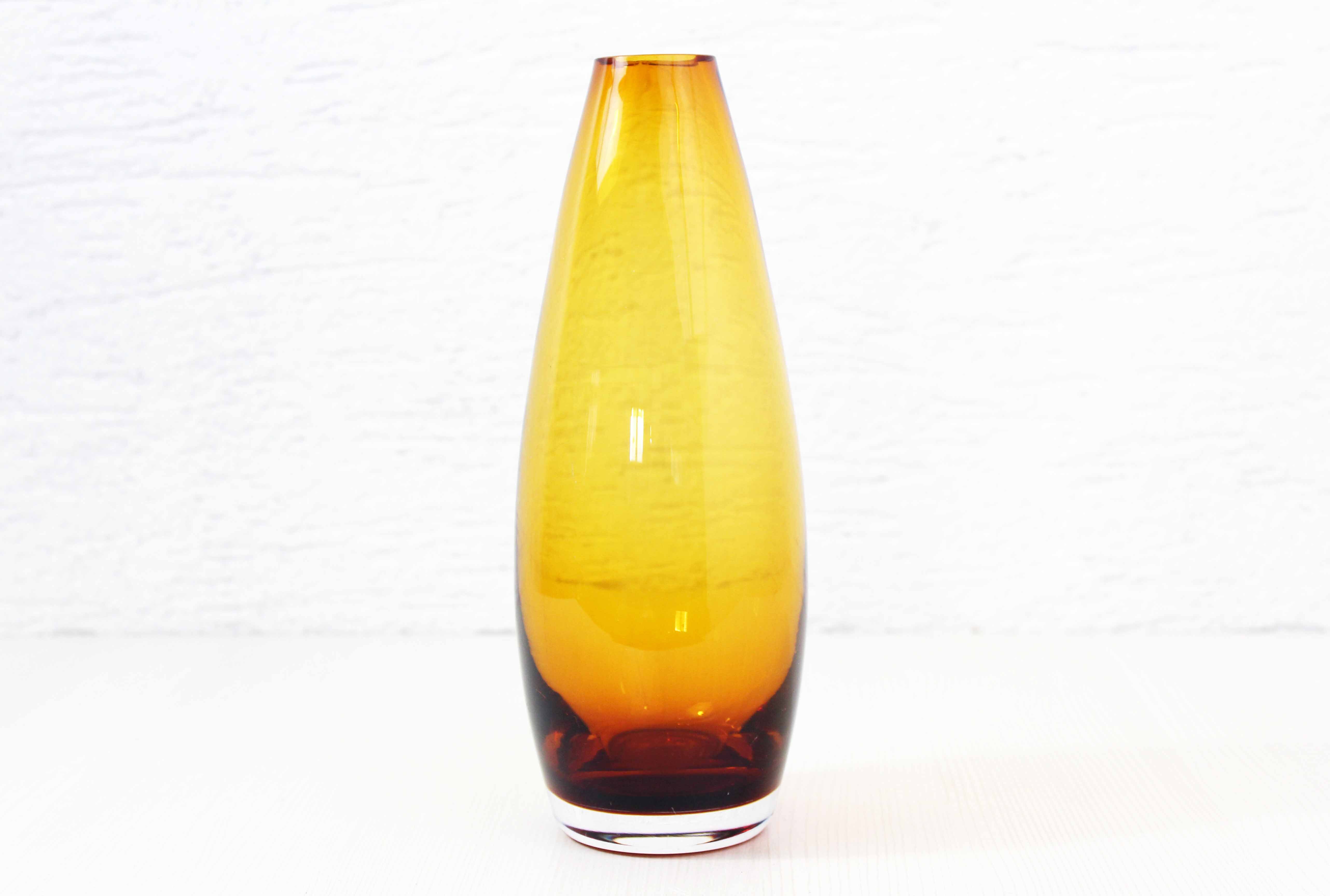 Straw yellow Scandinavian vase