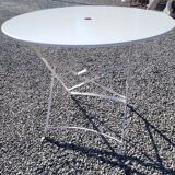 Folding garden table