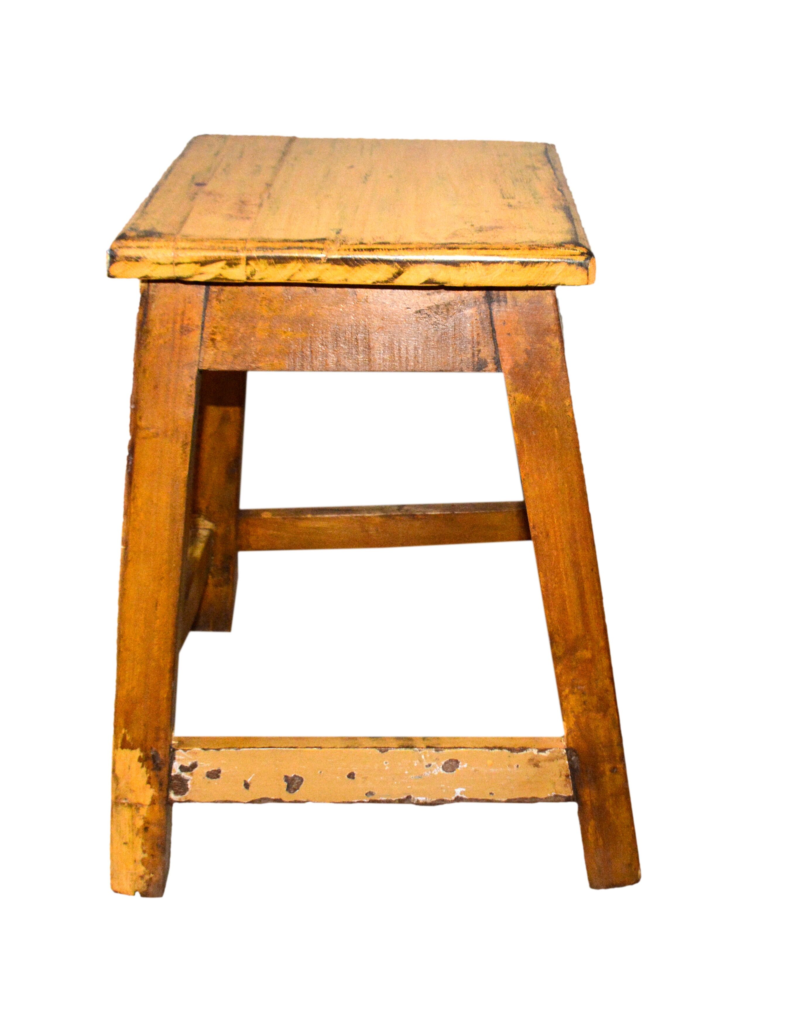 Tek tabouret