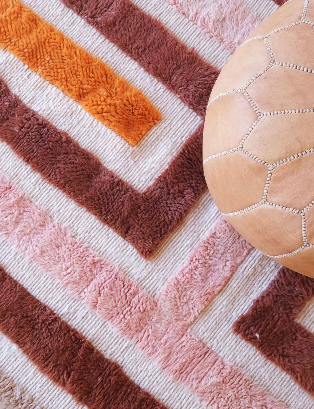 Luxurious Beni Mrirt Rug - 260 x 160 cm