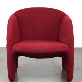 Vintage Artifort Design Armchair Model Ben in Sturdy Red Fabric