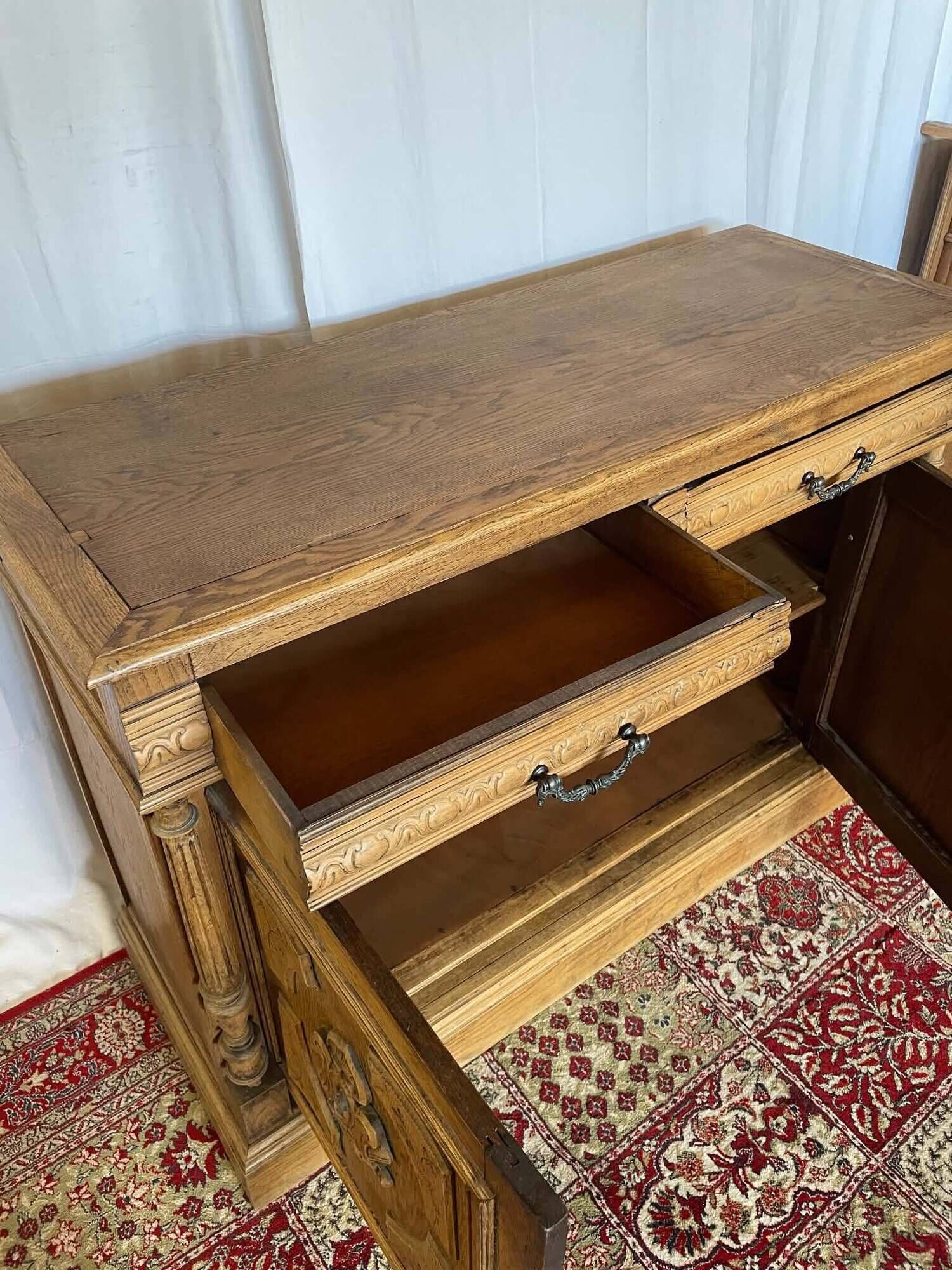 Antique carved oak sideboard – Late 19th century
