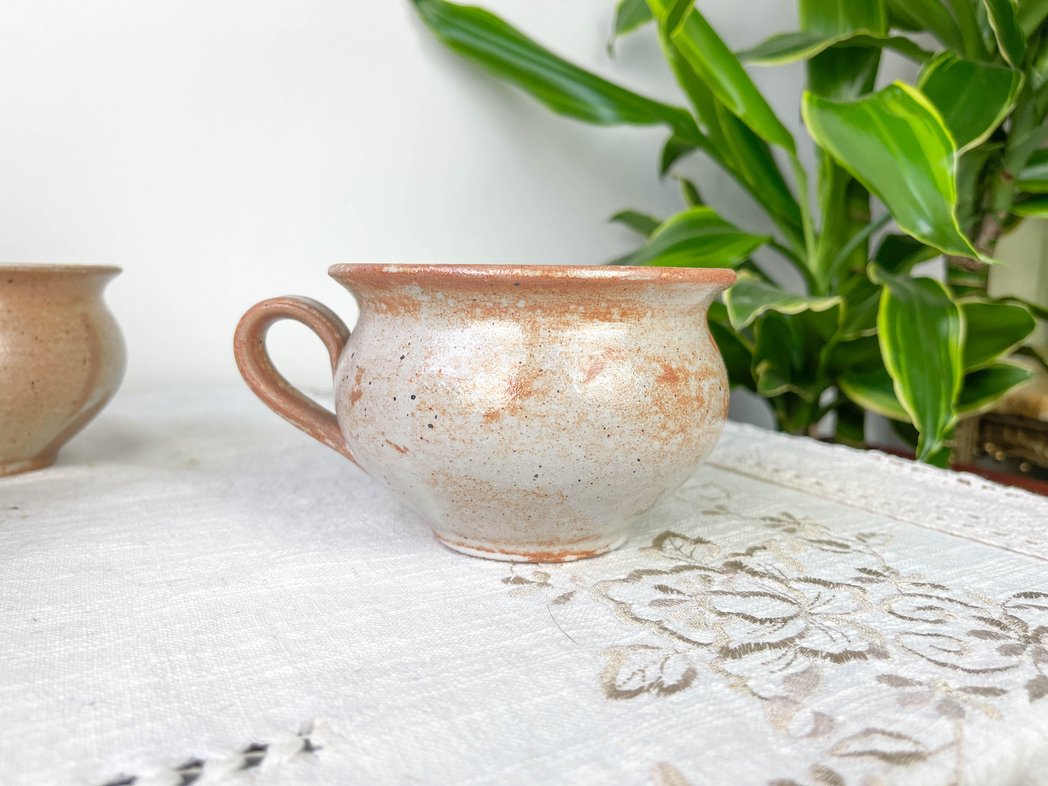 8 cups in vintage enamelled stoneware