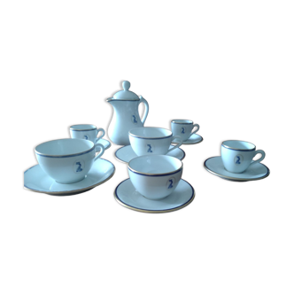 Coffee and tea service