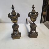 Paire de chenets en bronze style Louis XVI, XIXème