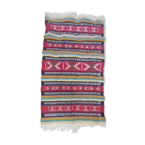 tapis kilim rouge multicolore