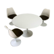 Table & avec chaises pivotantes d'Eero Saarinen pour Knoll International des années 1960