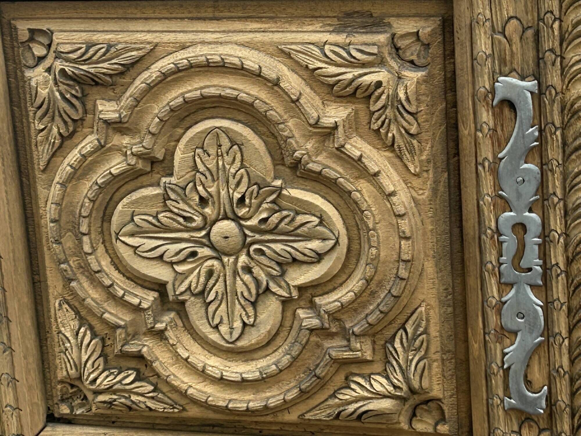 Louis XIV Style wardrobe, two doors, in oak