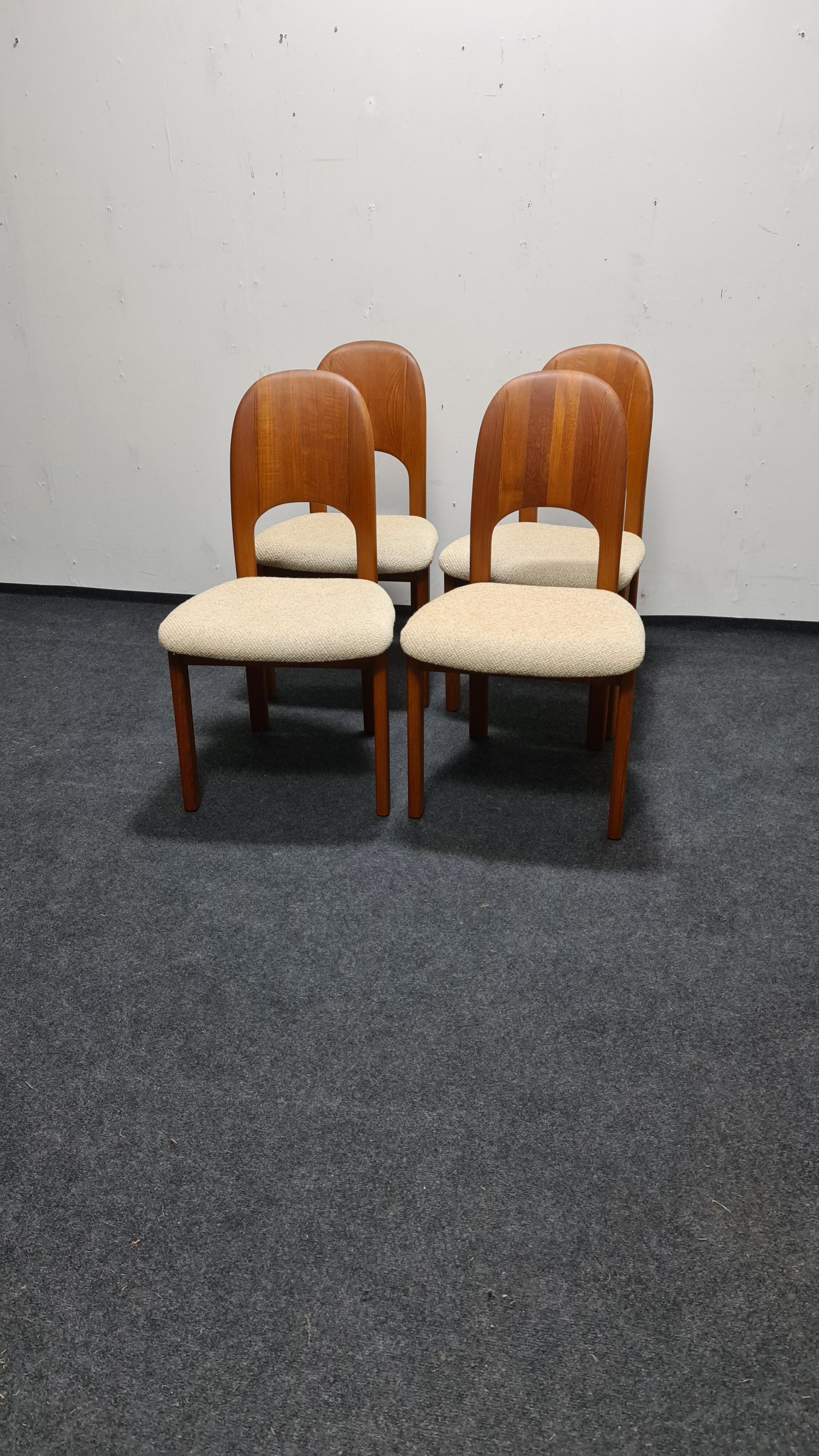 Four vintage Danish design dinning chairs by Holstebro møbelfabrik a/s