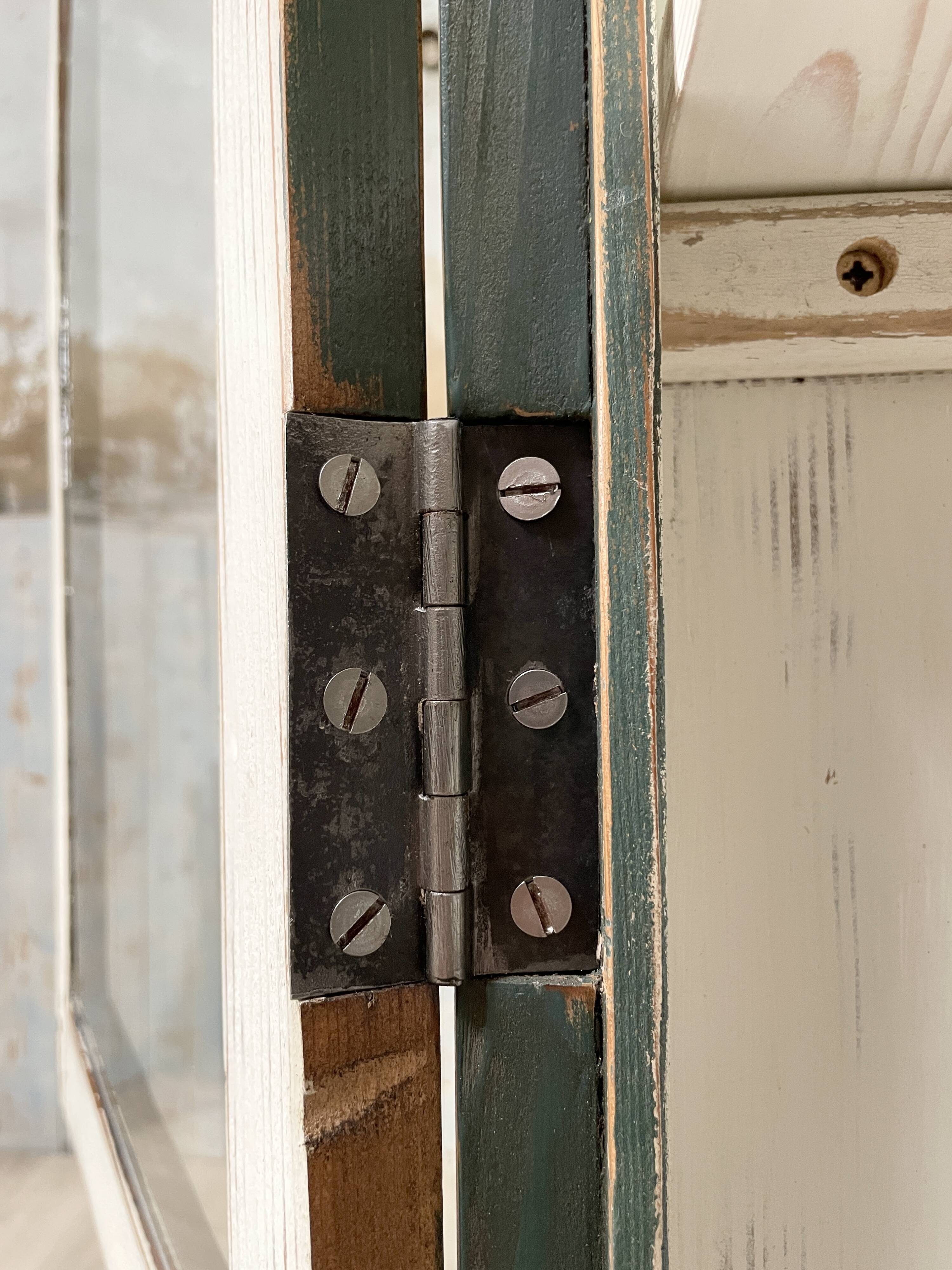 Furniture of trade showcase, around 1900.