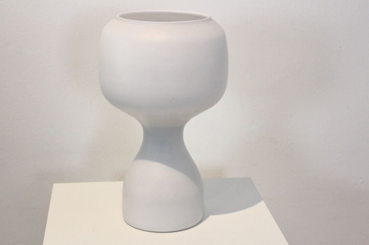 Philips table lamp in white opaline glass