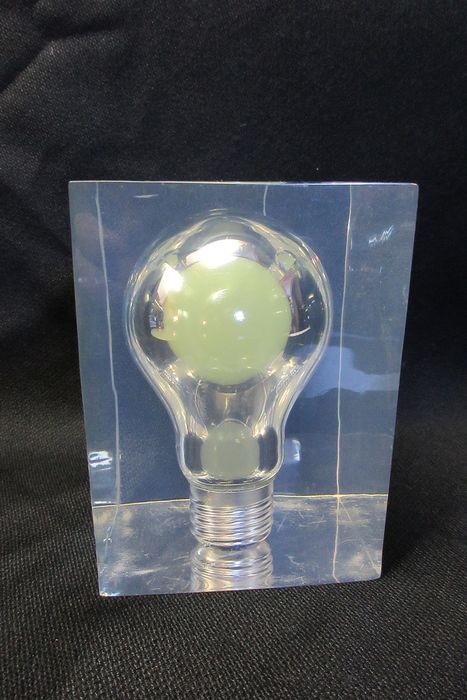 Pop art "Ampoule", fluorescent green light, design Pierre Giraudon 1970