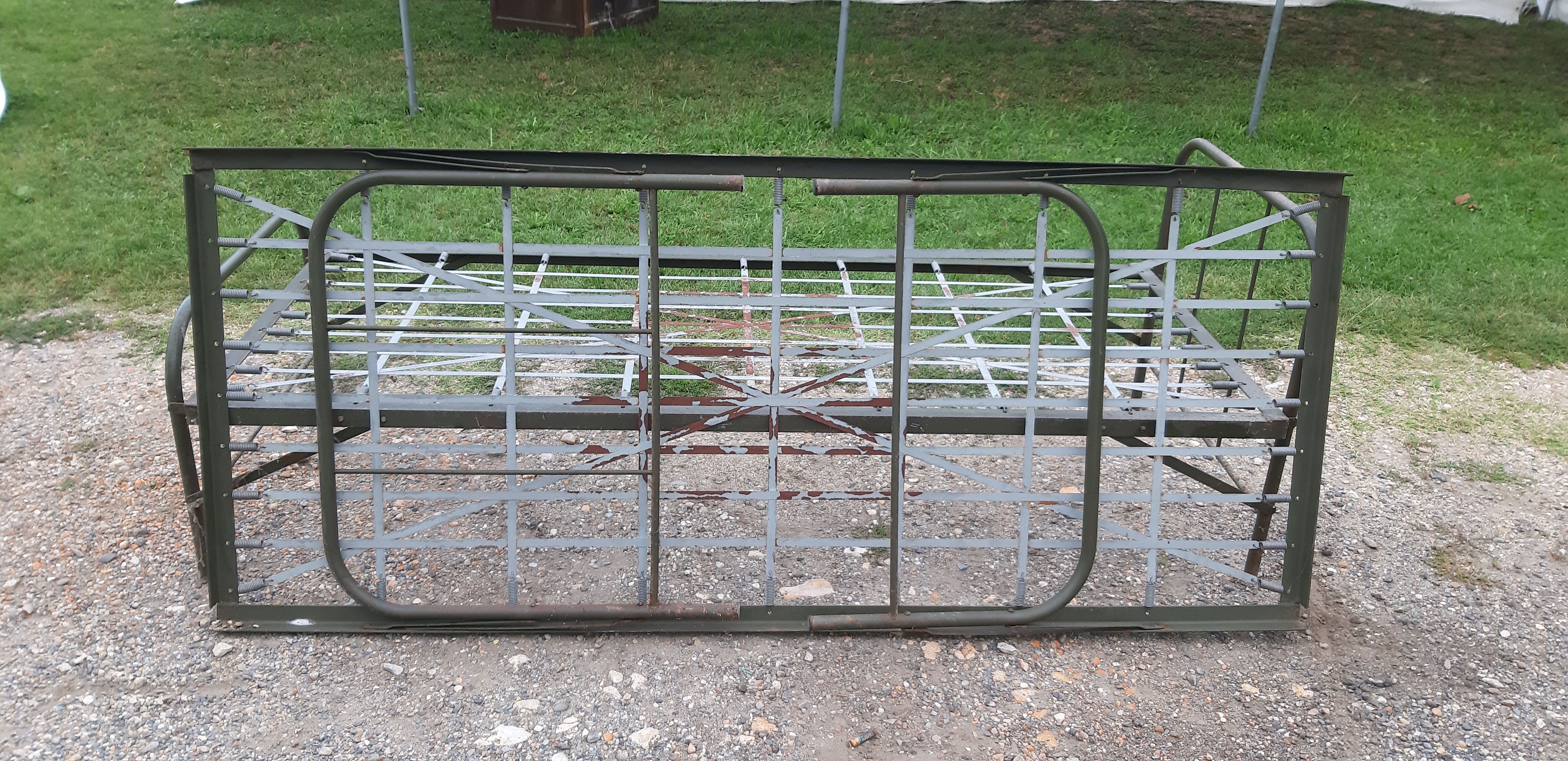 Pair of folding Camp Beds in 190/90