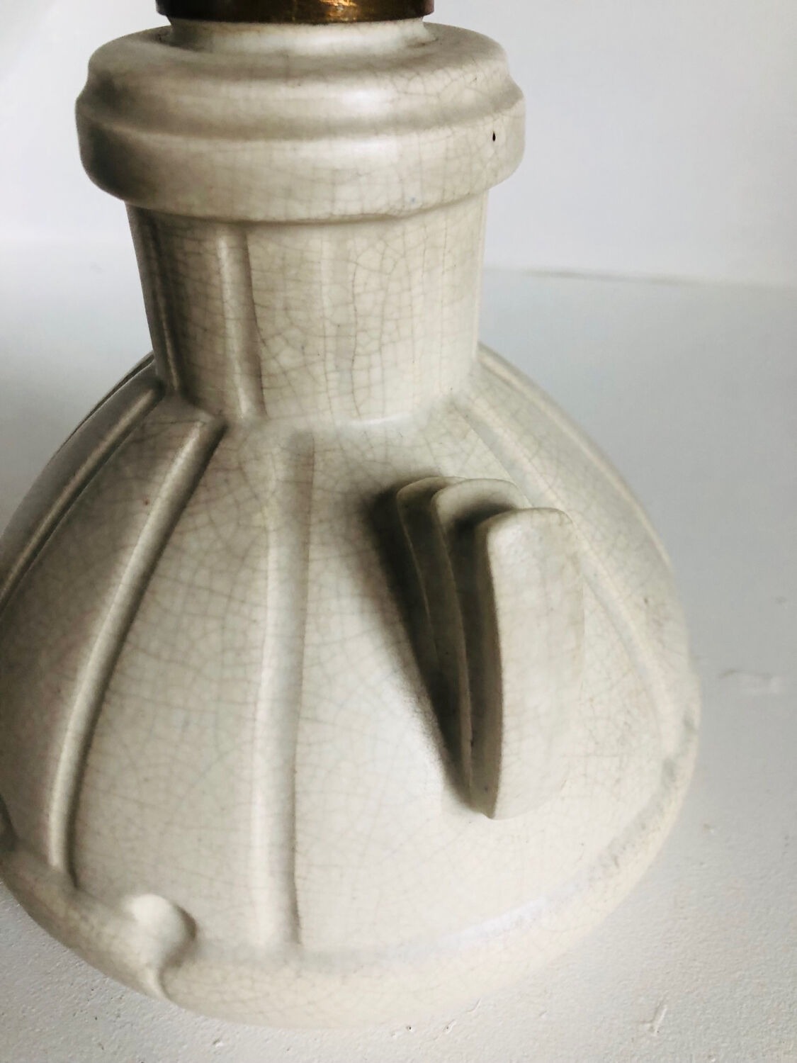 Art Deco lamp base in crackled ceramic