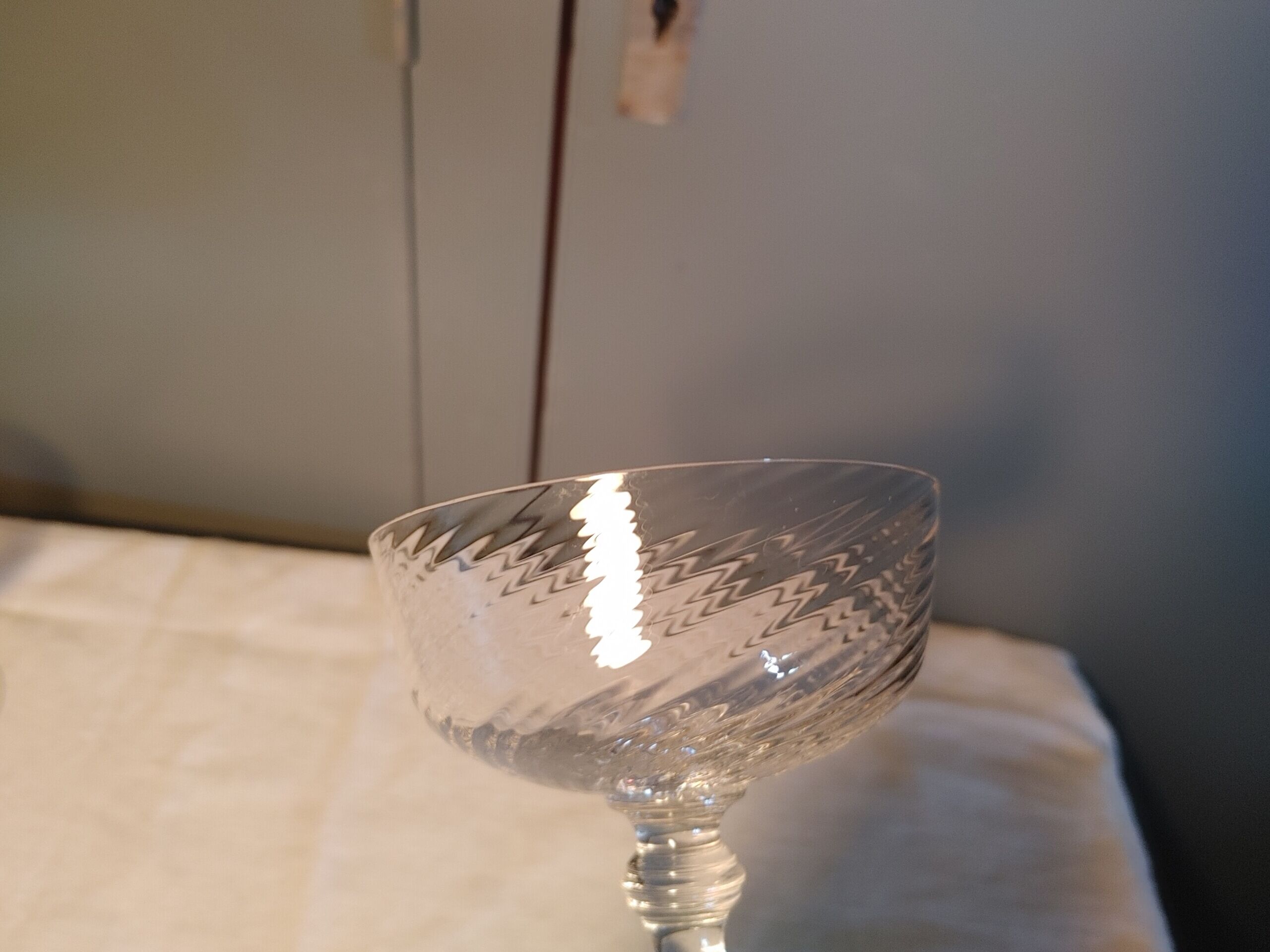 Set of 4 Baccarat crystal champagne glasses XXth