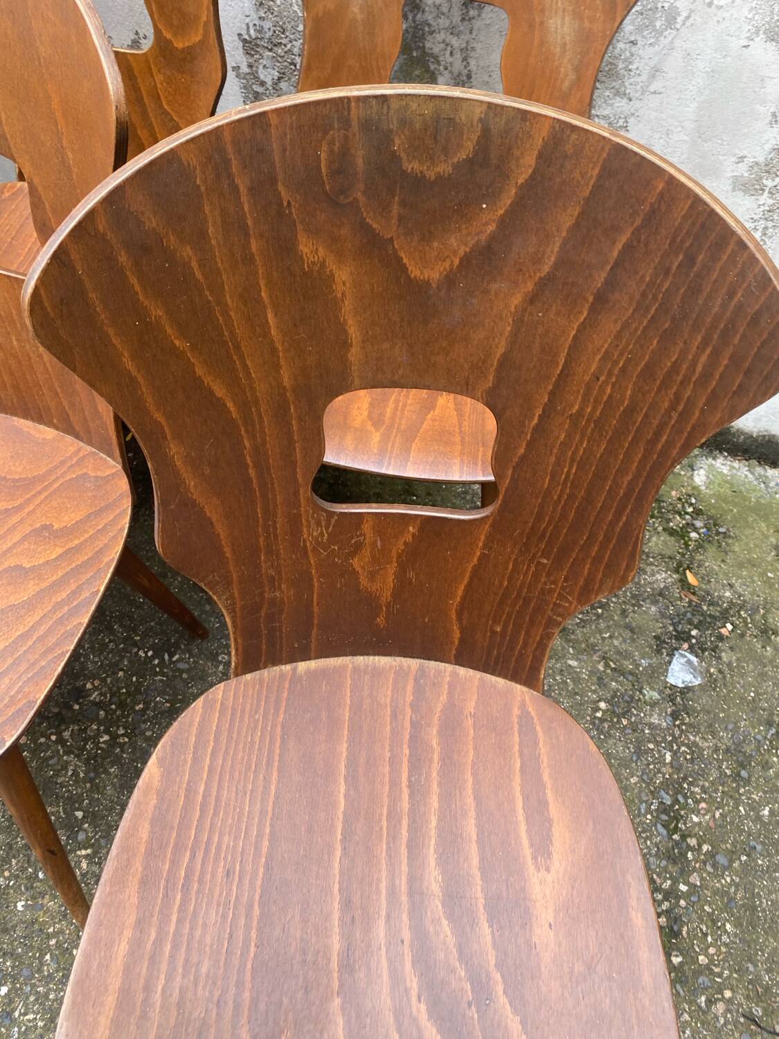 24 chaises bistrot Baumann, modèle Gentiane