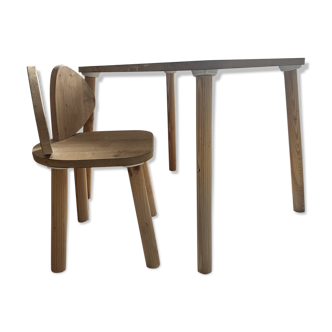 Bureau enfant et siège papillon