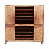 Armoire antique en bois début 20ème siècle