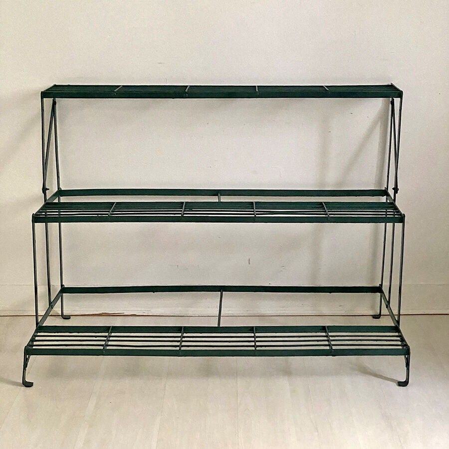 Green metal plant holder