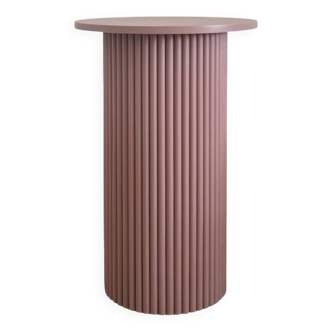 Table d'appoint ronde et cannelée mauve