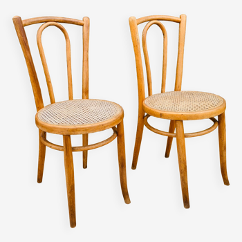 Paire de chaises cannées bistrot Baumann