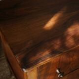 Low chest of drawers in 20th century walnut