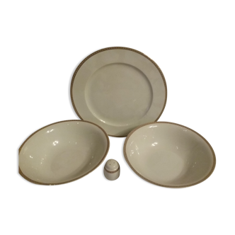 Serving dishes in fine porcelain with gilded edging