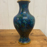 Partitioned vase