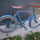 Vintage children's bike, Thomas cycles, 1950.