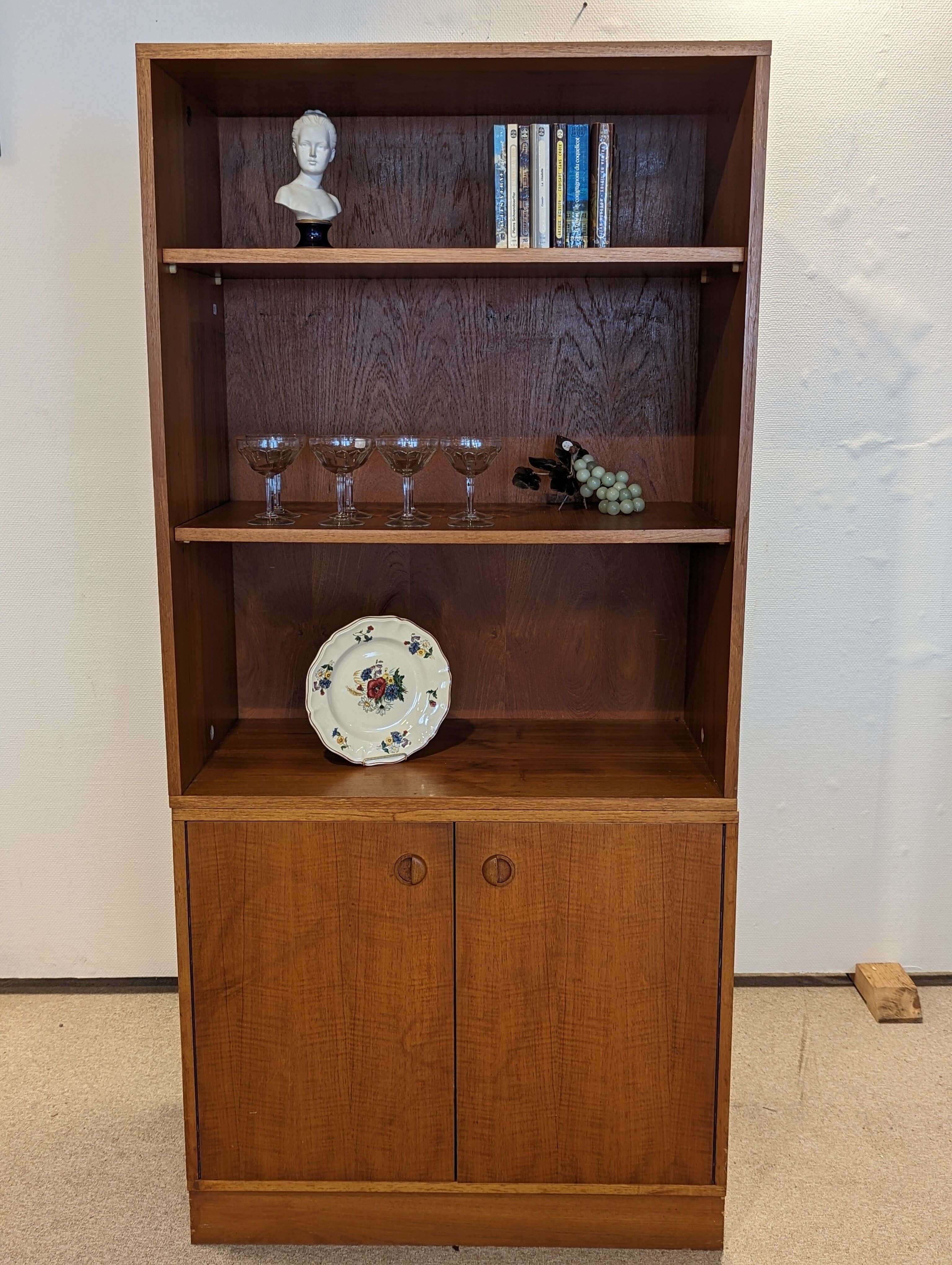 Teak shelf sideboard 60s