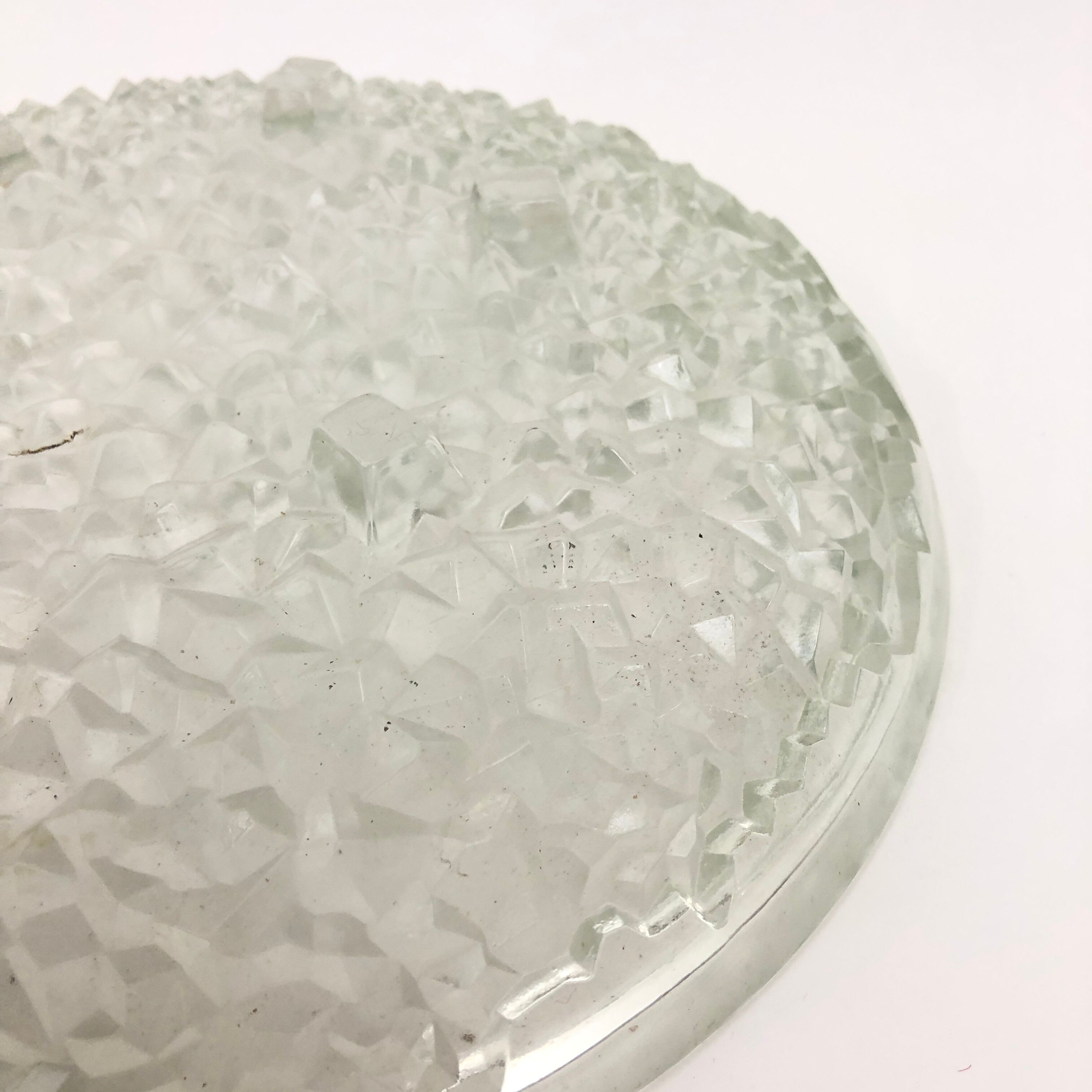 Large glass fruit cut