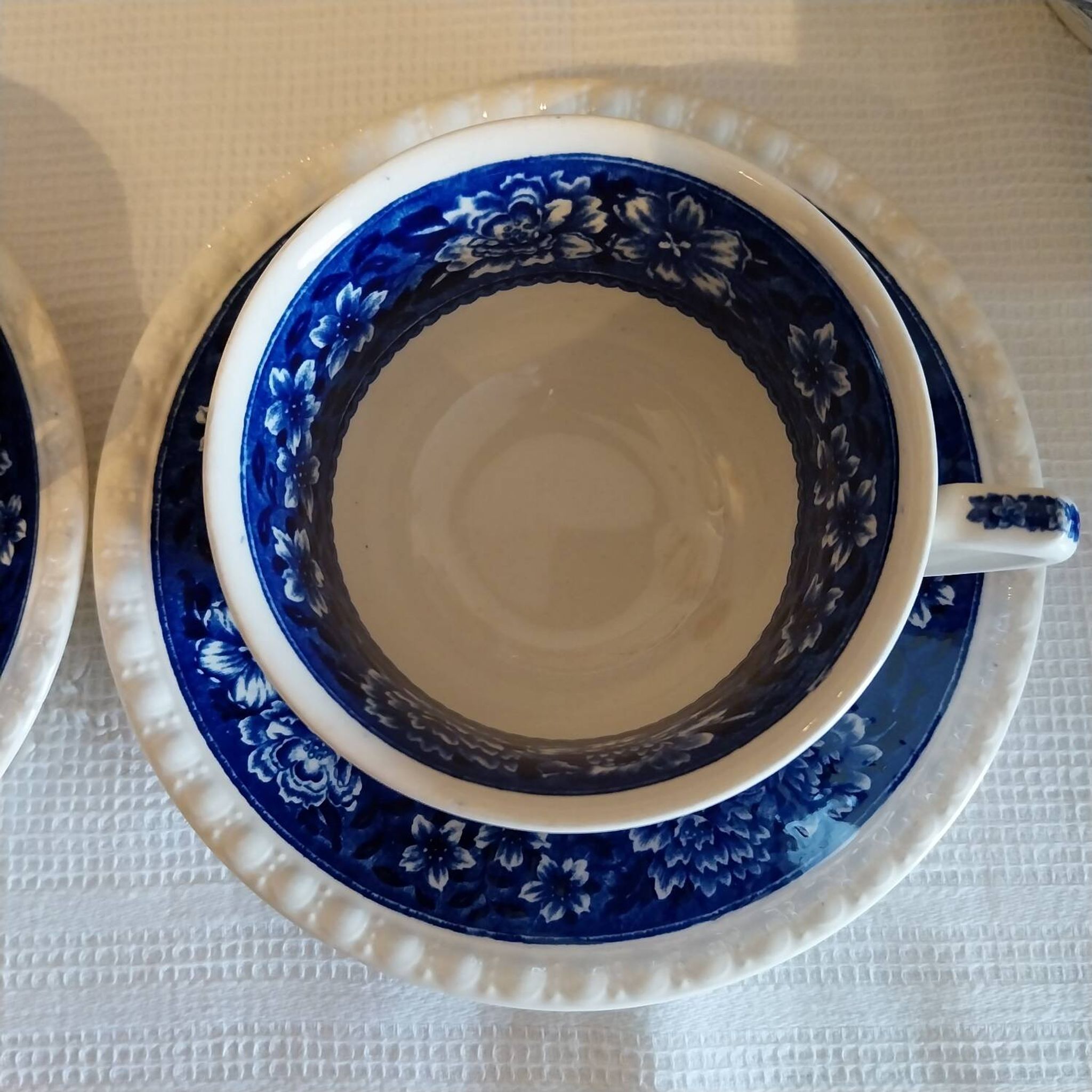 Tasses et sous tasses Villeroy&Boch modèle Rusticana