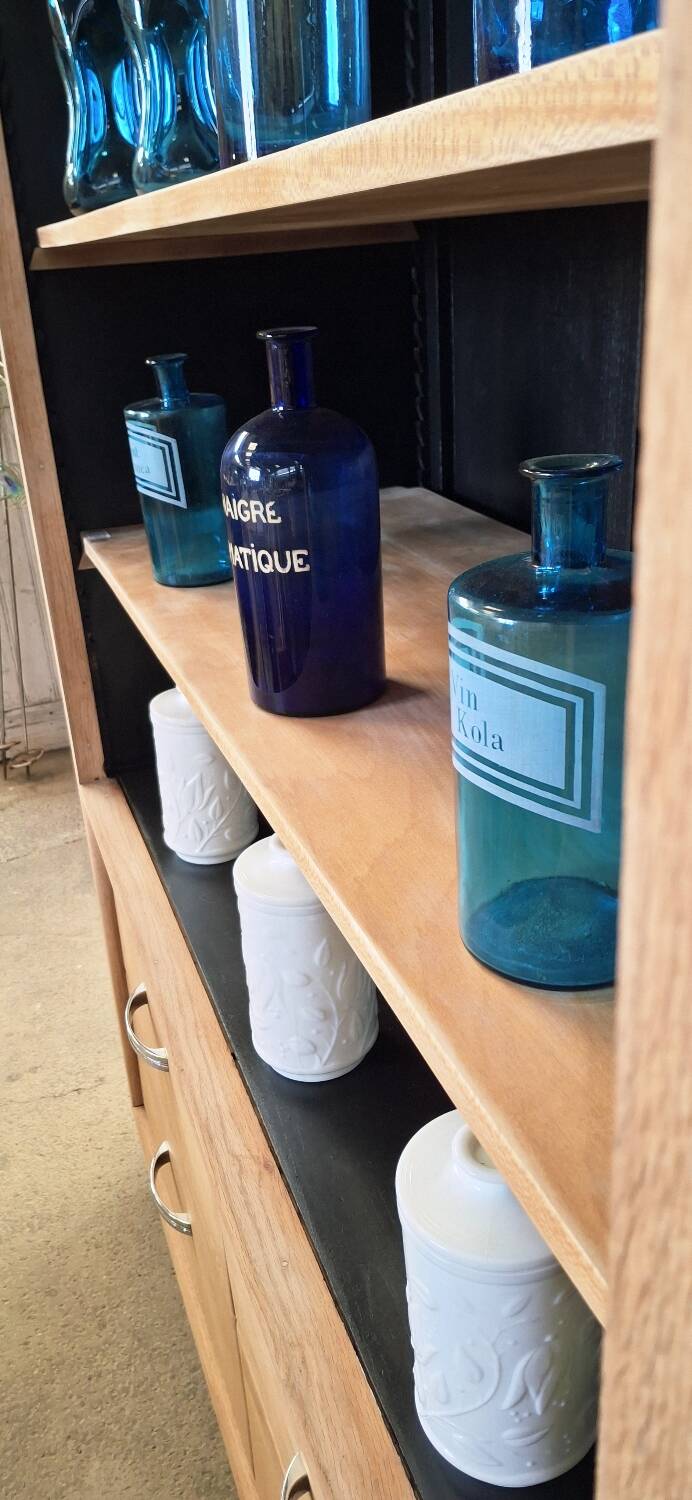 Grocery shop furniture