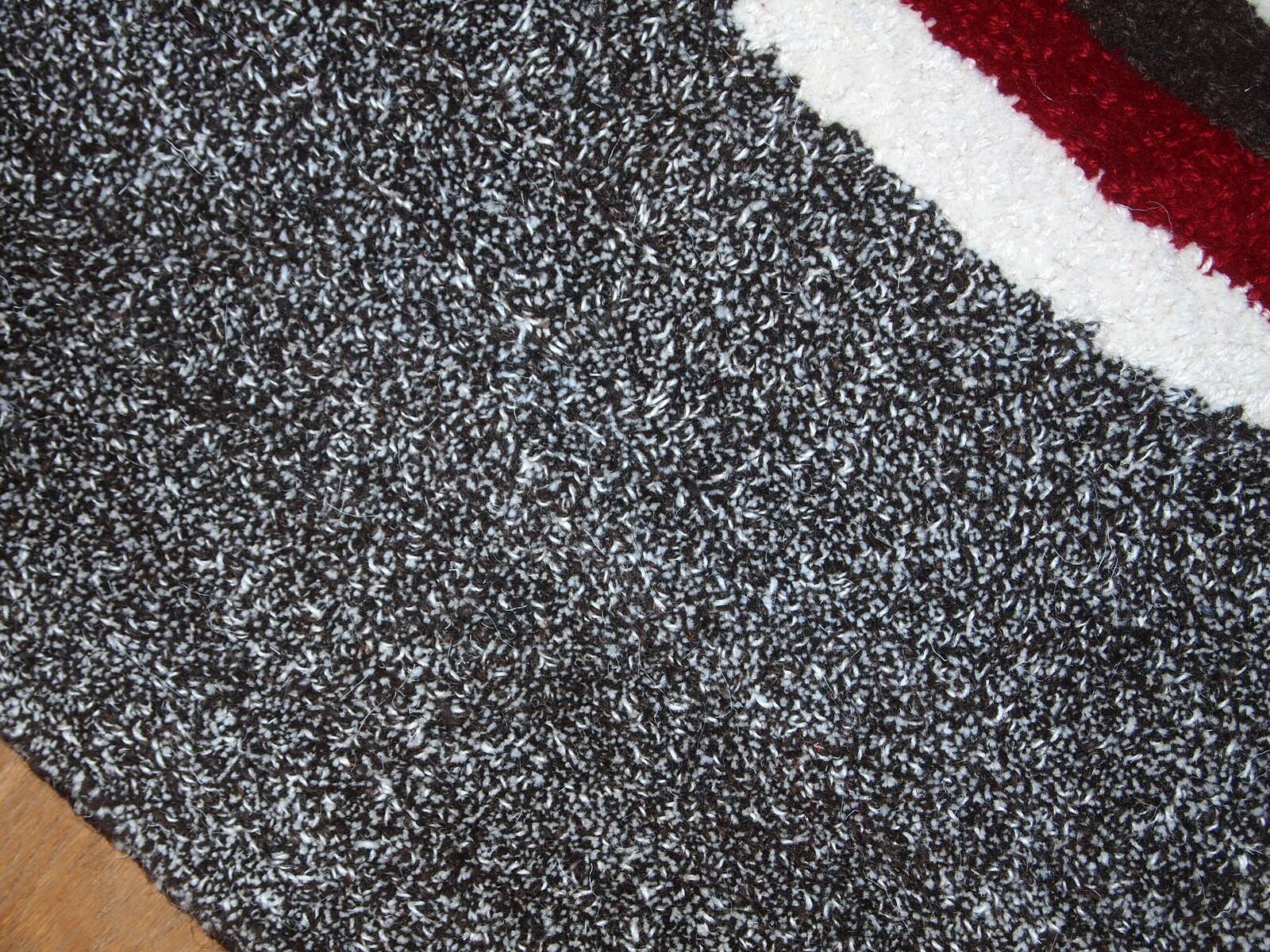 Tapis Contemporain ORA Hooked en Laine (73cm x 143cm), Édition Unique