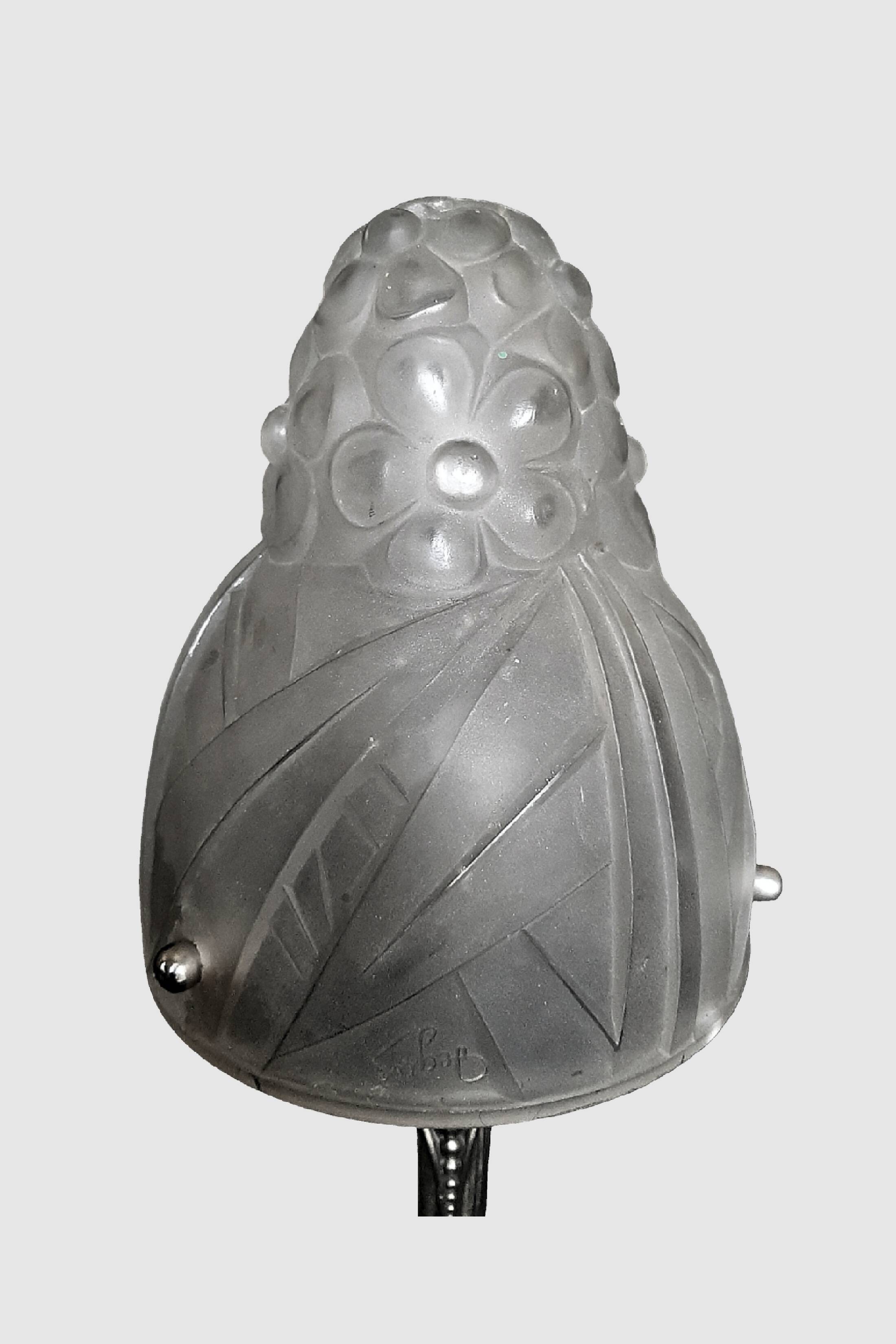Degue art deco lamp