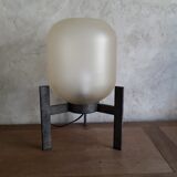 Tripod table lamp