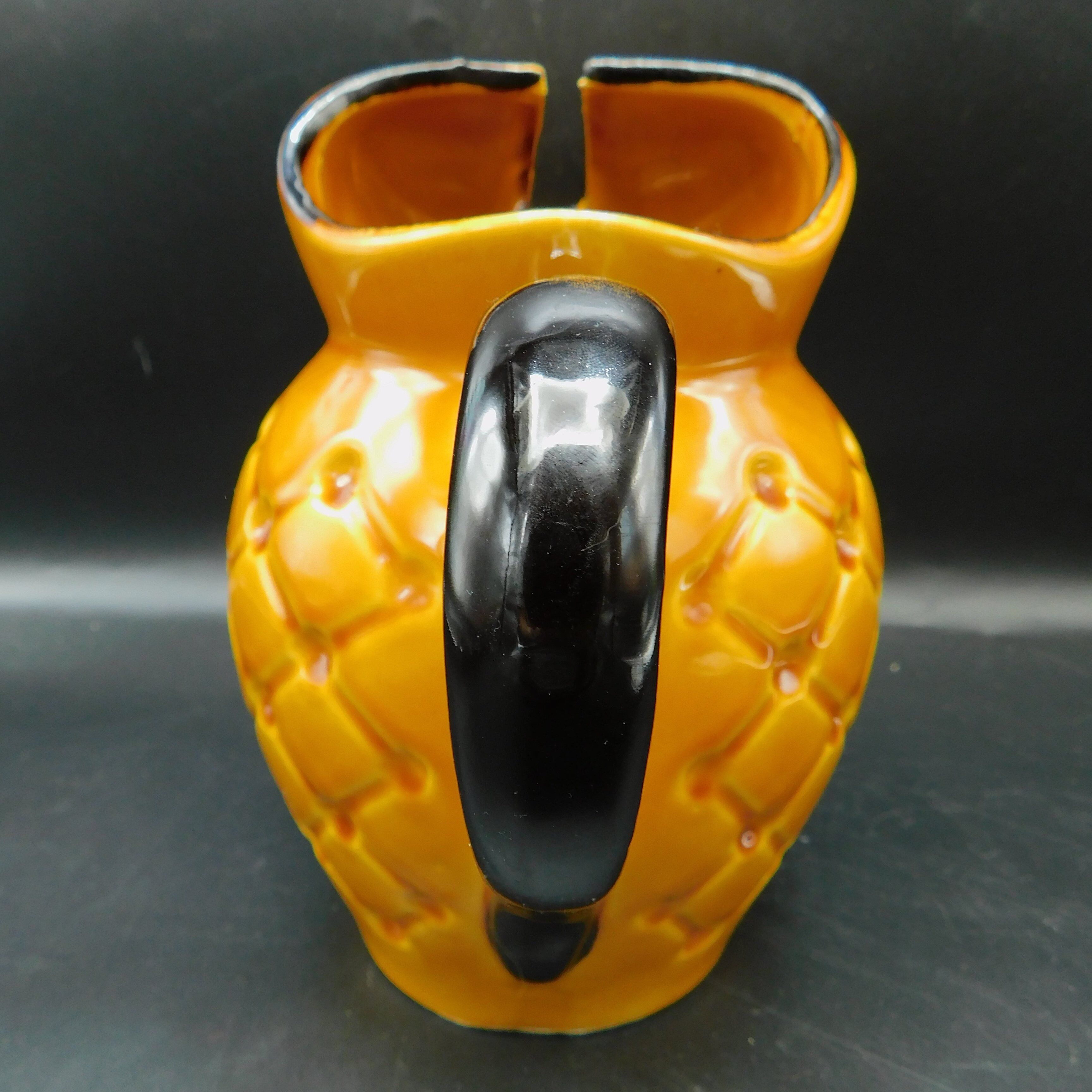 Pitcher Le Poet-Laval model Mireille