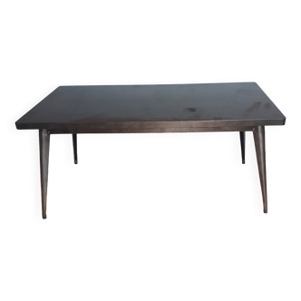 Tolix table