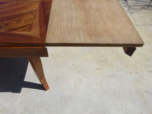 Table ancienne en noyer massif et marqueterie avec rallonges