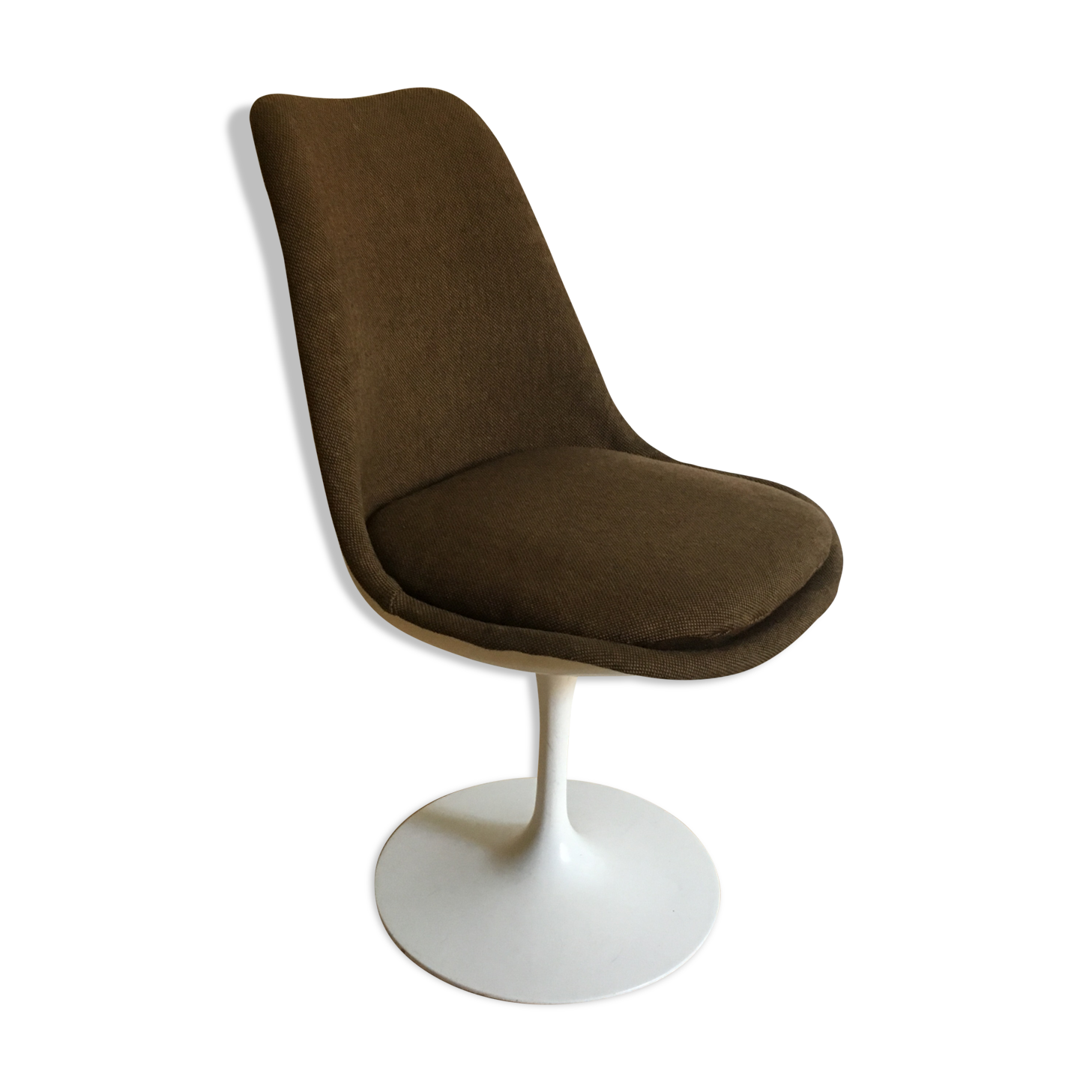 Eero Saarinen Tulip chair, produced by De Coene Courtrai