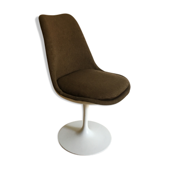Eero Saarinen Tulip chair, produced by De Coene Courtrai